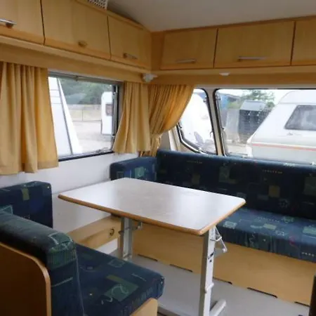 Caravan Aleks Camping